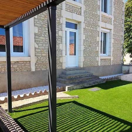 Appartement Lumineux Proche Futuroscope Jaunay-Clan Exteriör bild